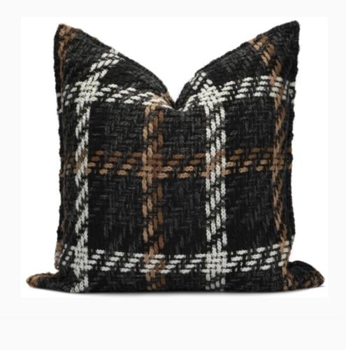 غطاء وسادة كاروهات اسود