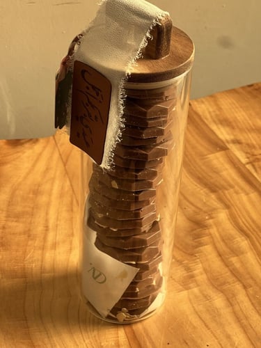 شوكليت ورد كبير 22 حبة