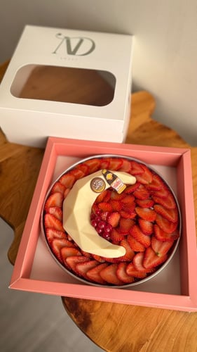 تشيز الفراولة بثيم رمضان