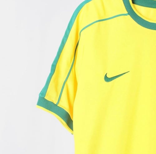 تيشيرت البرازيل 1998 كلاسيك