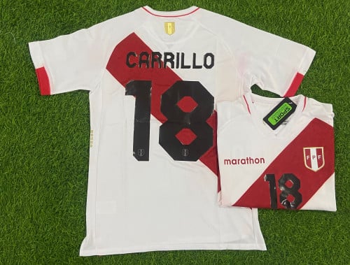 تيشيرت البيرو بطباعة كاريلو