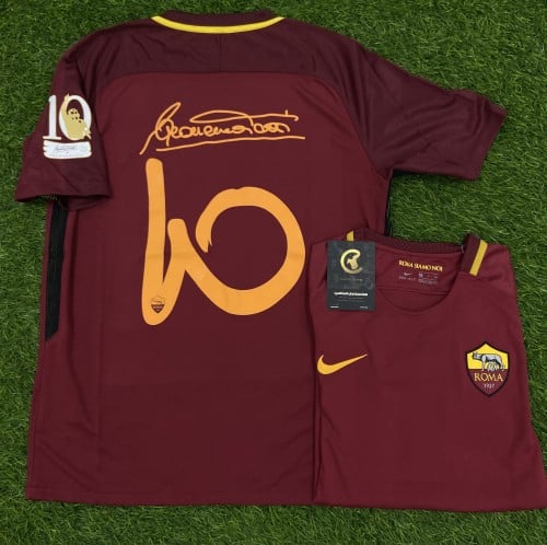 تيشيرت اعتزال الاسطورة توتي نسخه خاصة