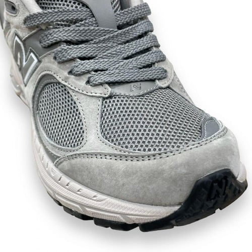 نيوبالانس ٢٠٠٢ آر - Newbalance 2002R