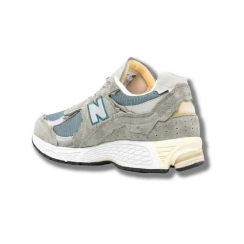 نيوبالانس ٢٠٠٢ آر - Newbalance 2002R