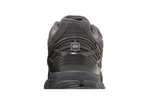 نيوبالانس ١٩٠٦ آر رمادي غامق Newbalance 1906R dark...