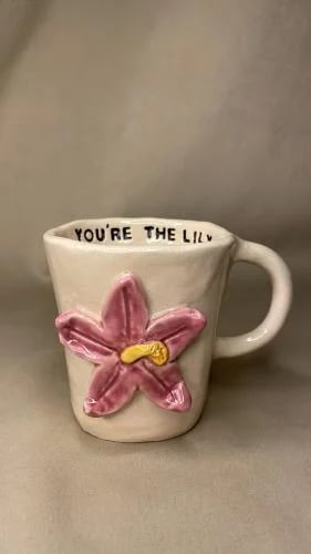 كوب - you’re the lily of my life- أنتِ وردة الليلي...