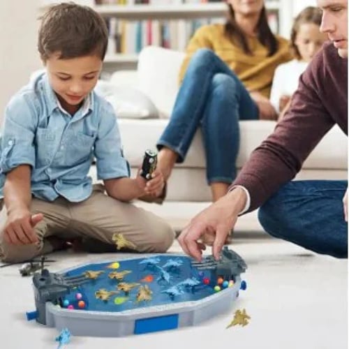 لعبة حاملة طائرات بحرية