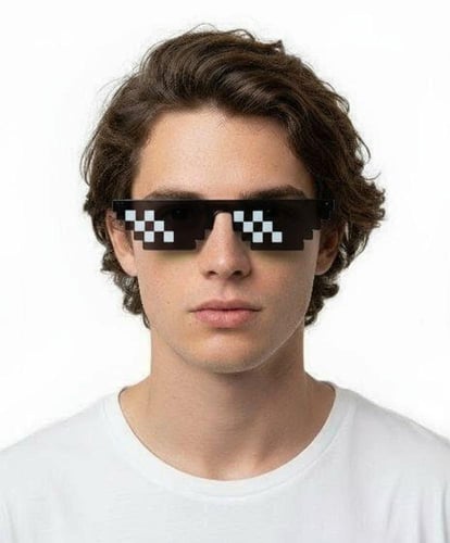 نظارات شمسية بعدسات بكسل