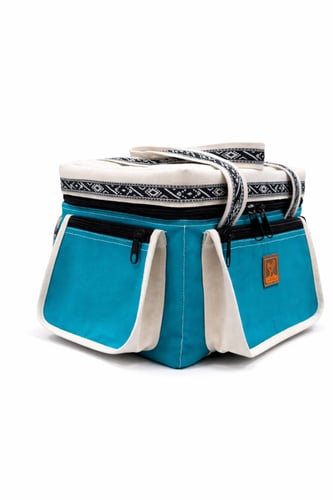 شنطة عزبة لون سماوي