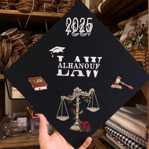 قبعة تخرج للقانون