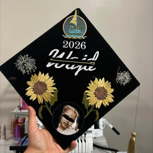 قبعة تخرج وجد