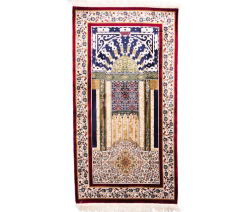 محراب الروضة أحمر