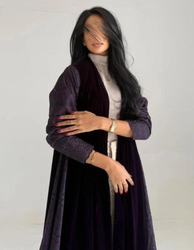 عبايه مخمل مع ركاما