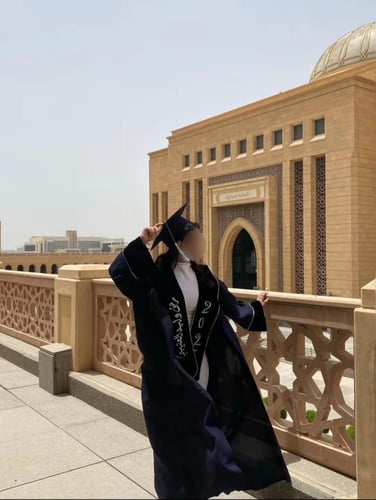 طقم عباية تخرج كحلي ومخمل اسود