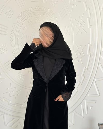 عبايه مخمل بقصه رسميه انيقه