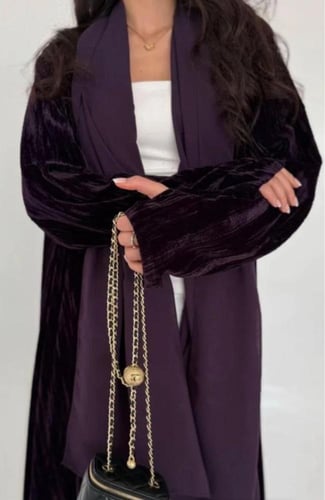 عبايه مخمل مكسر