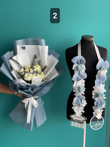 عقد تخرج ورد صناعي 2025