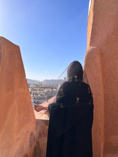 طرحة يوم التاسيس شفافة