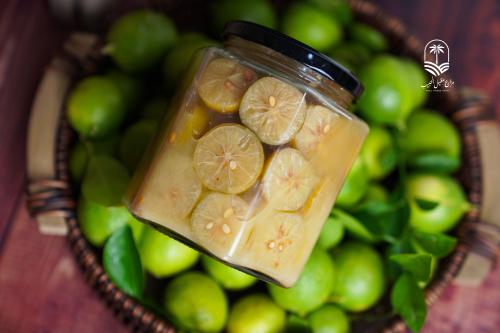 مخلل ليمون الحجم الكبير