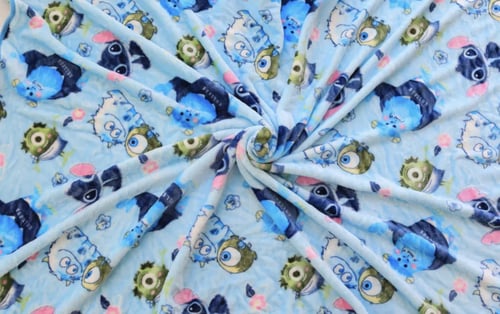 مخدة و بطانية شلبي سولوفان