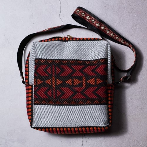 حقيبة كروس من قماش السدو المميز