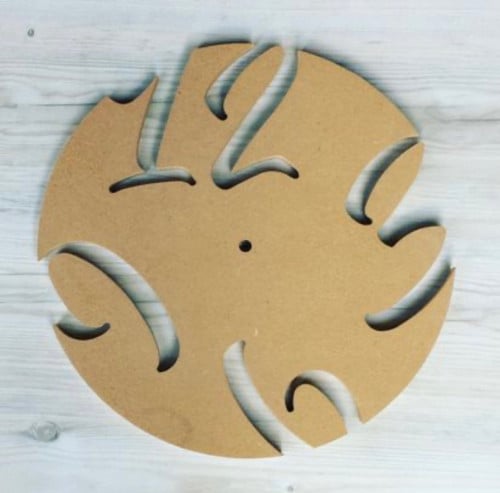 خشب mdf ساعه جاهز للاعمال الفنيه 6 ملي قطرها 35