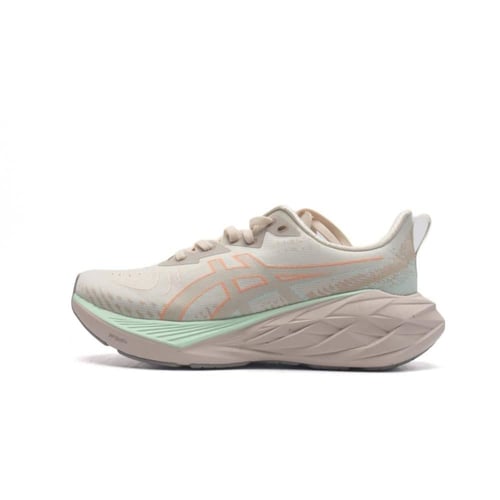 حذاء ASICS Novablast 4