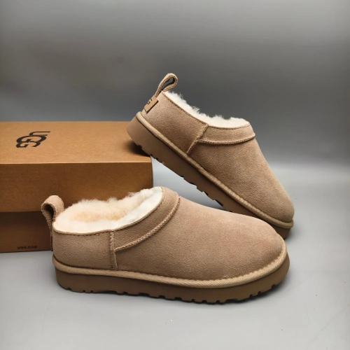 حذاء شتوي UGG