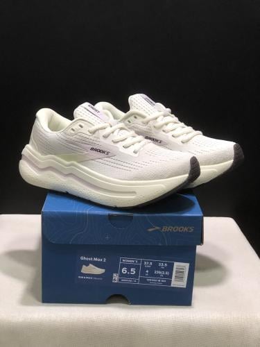 حذاء بروكس Brooks Ghost Max 2