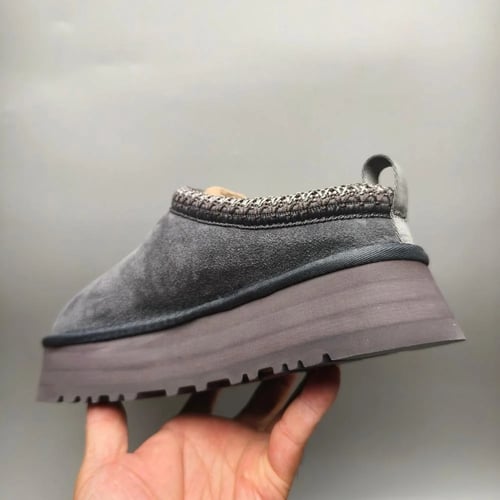 حذاء شتوي UGG