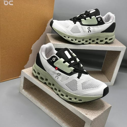 حذاء On Running cloud