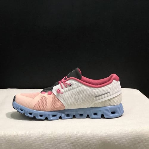 حذاء On Running cloud