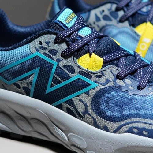 حذاء New Balance Hierro V8