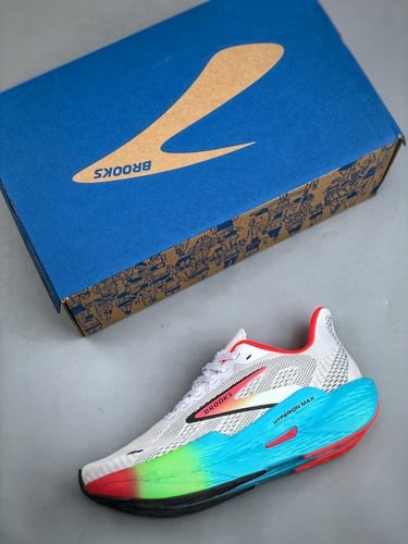 حذاء بروكس Brooks Hyperion Max 2