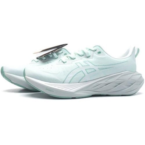 حذاء ASICS Novablast 4