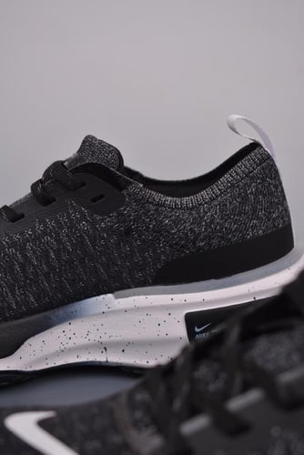 حذاء نايك Nike Zoom X