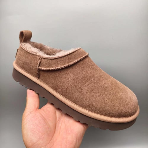 حذاء شتوي UGG