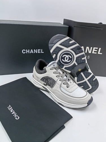 حذاء شانيل CHANEL