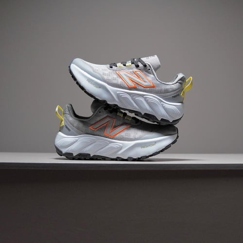 حذاء New Balance Hierro V9