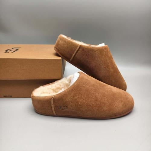 حذاء شتوي UGG