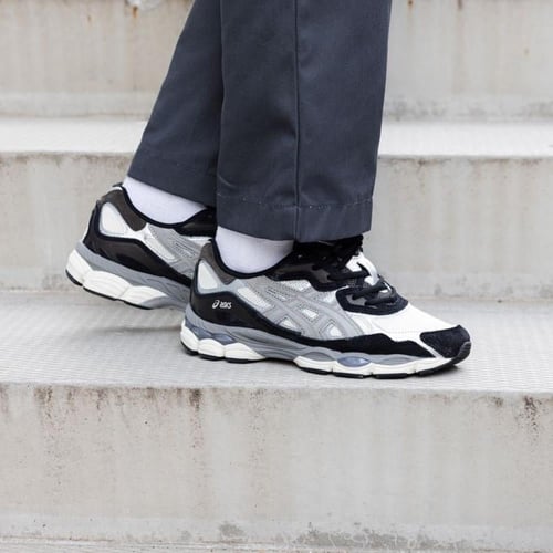 حذاء ASICS GEL NYC