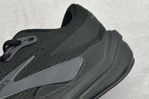 حذاء بروكس Brooks Ghost Max 3