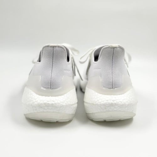 حذاء Adidas UltraBoost 22
