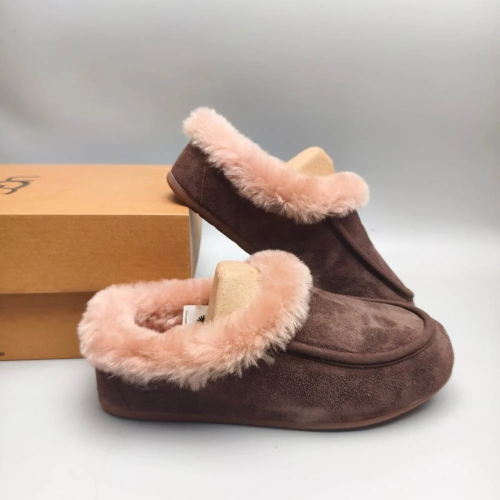 حذاء شتوي UGG
