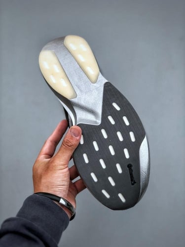 حذاء adidas Adizero Evo SL