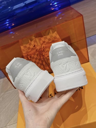 حذاء لويس فيتون LV