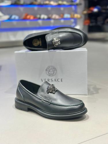 حذاء فيندي Fendi