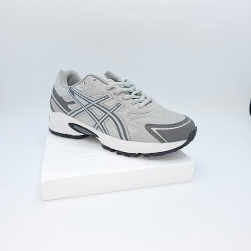 حذاء ASICS Gel