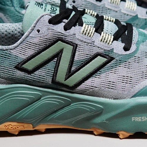 حذاء New Balance Hierro V9