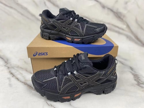 حذاء asics khan 8